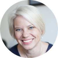 Kate Ebner headshot round